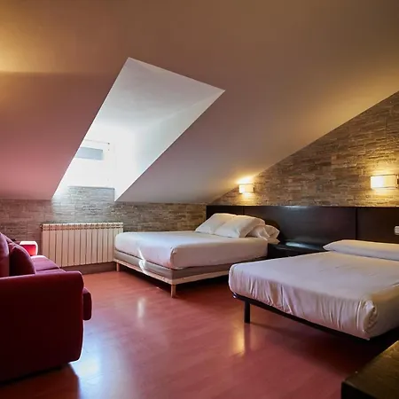 维亚莱格雷酒店 3* 阿维莱斯