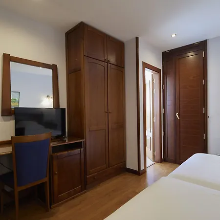 Hotel Villalegre 3*