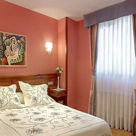 Hotel Villalegre 3*