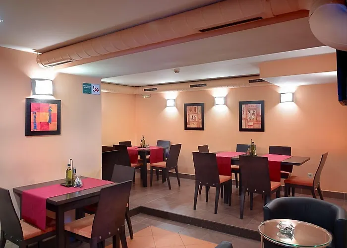 فندق Villalegre أفيليس